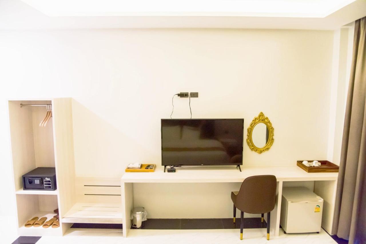 Worachat Boutique Hotel Фечабун Екстериор снимка