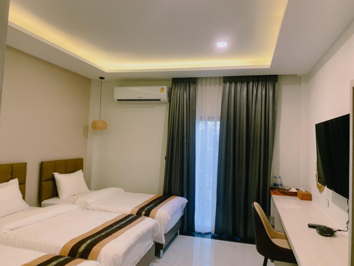 Worachat Boutique Hotel Фечабун Екстериор снимка