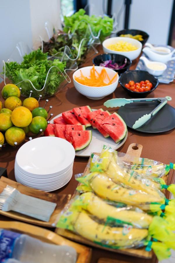 Worachat Boutique Hotel Фечабун Екстериор снимка